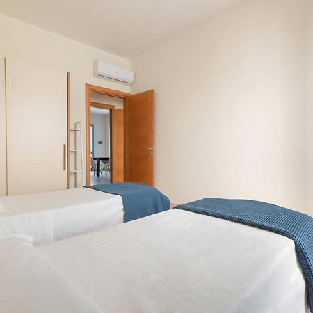 Apartamento L'Attico Di Lido Marini Exterior foto
