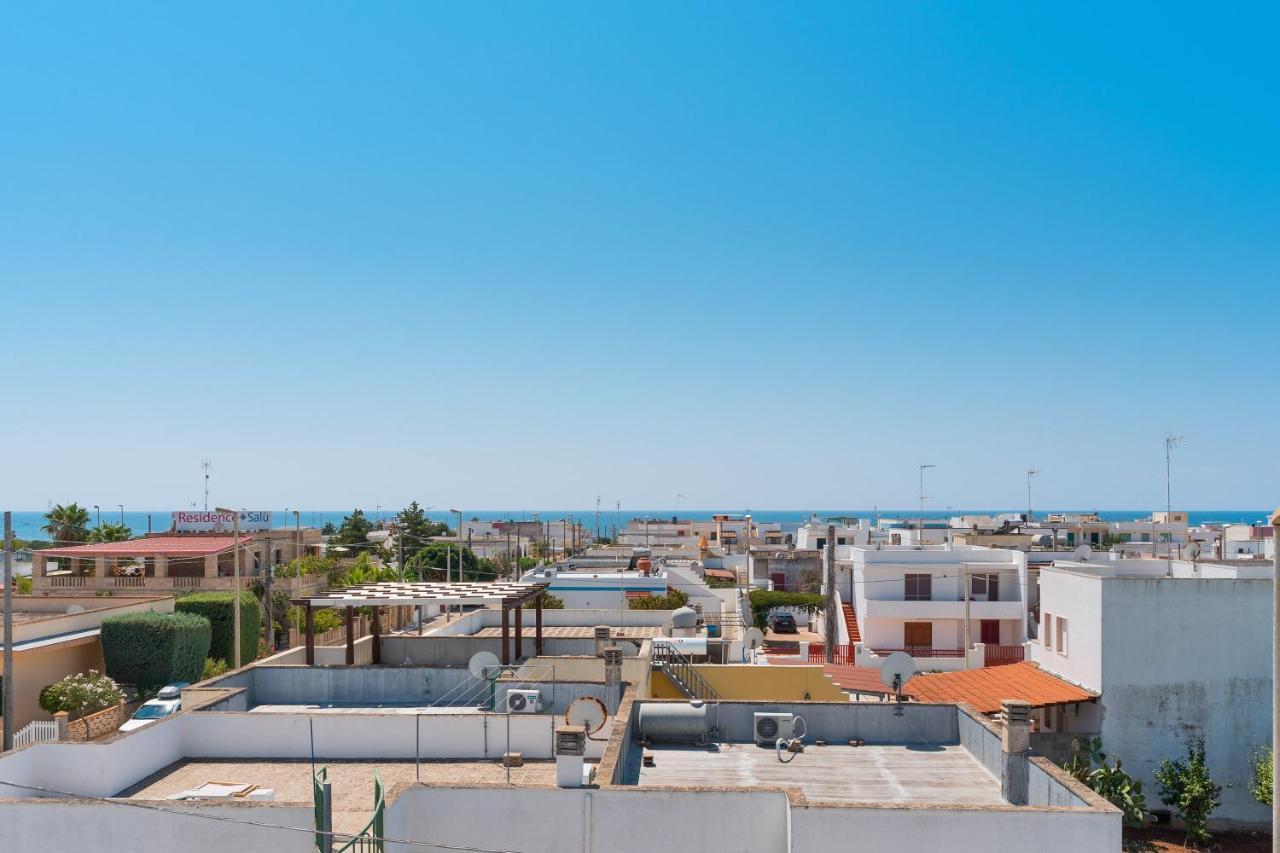 Apartamento L'Attico Di Lido Marini Exterior foto