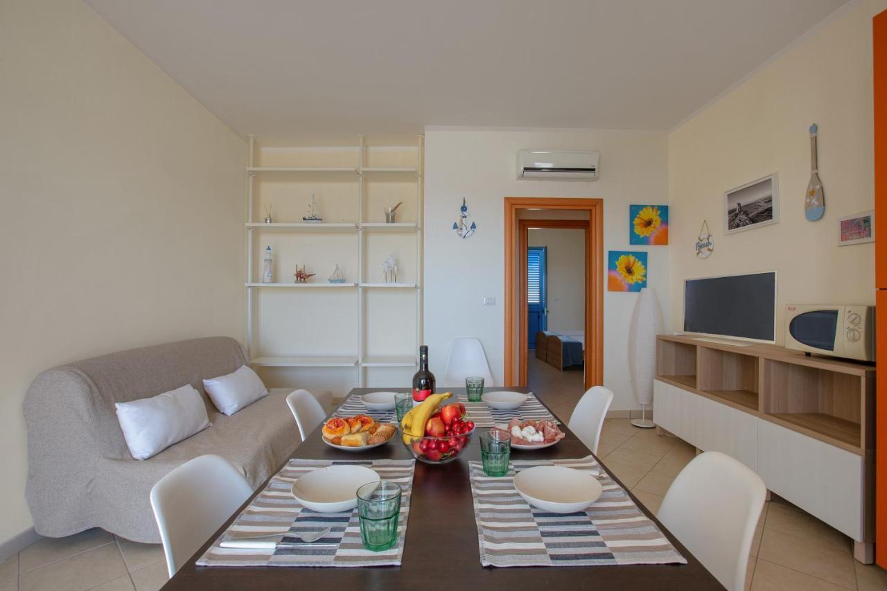 Apartamento L'Attico Di Lido Marini Exterior foto