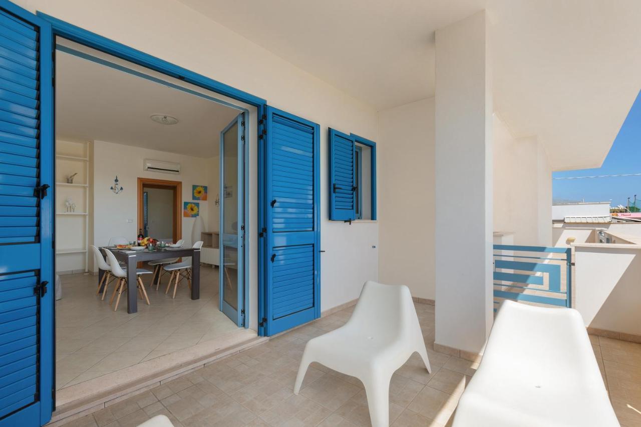 Apartamento L'Attico Di Lido Marini Exterior foto