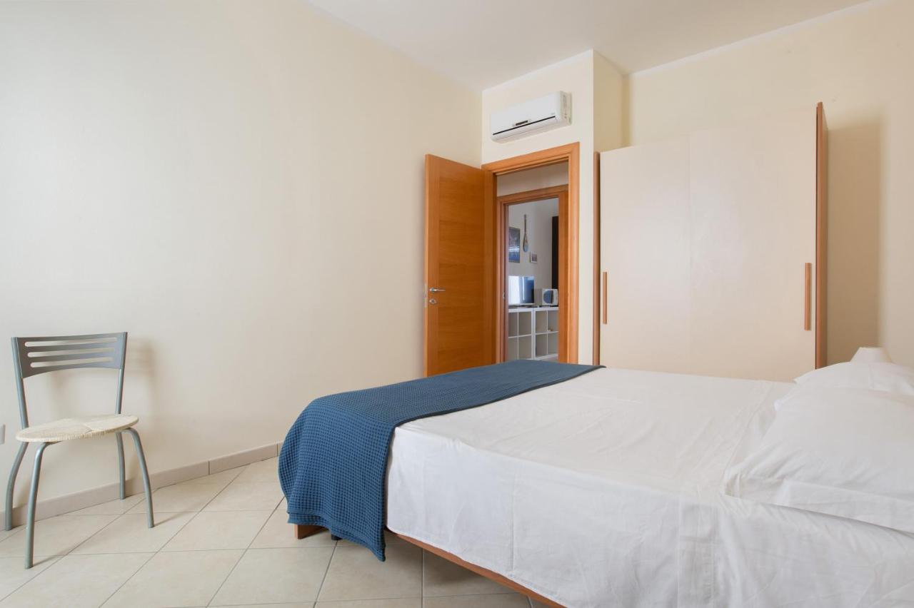 Apartamento L'Attico Di Lido Marini Exterior foto
