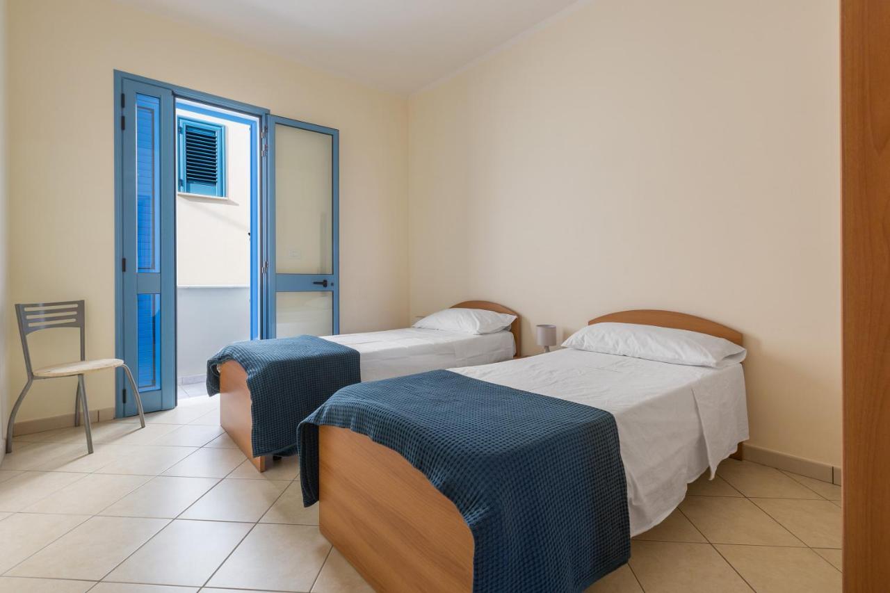 Apartamento L'Attico Di Lido Marini Exterior foto