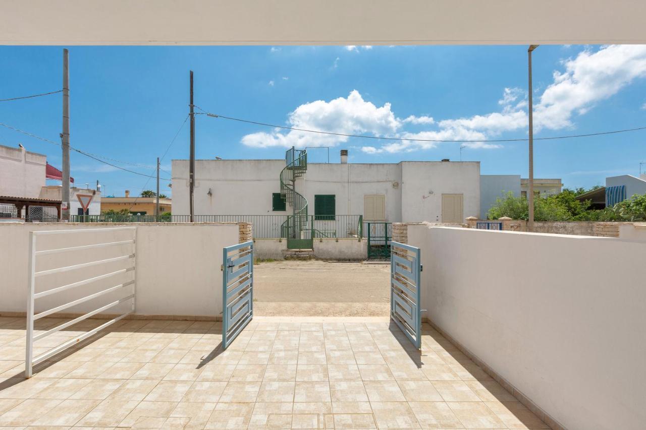 Apartamento L'Attico Di Lido Marini Exterior foto